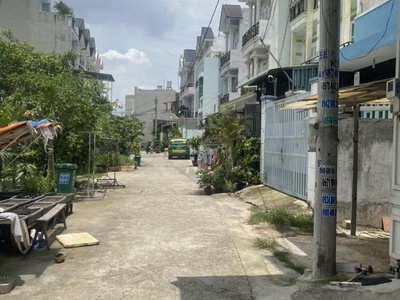 Bán nhà tô ký quận 12 giá 4,25 tỷ   nhà đẹp, đường 6m ô tô, sổ hồng riêng 0