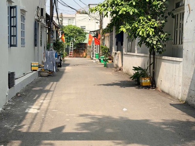 Đất đẹp 2mt hẻm thông   trung tâm thới an, q12 hẻm 5,5m thông 3 hướng   vị trí 1-0-2 1