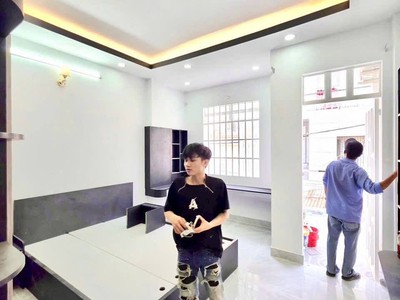 Nhà đang hoàn thiện, tt nhà bè - sổ hồng riêng - đường xe hơi - 5,29 tỷ  tl 4