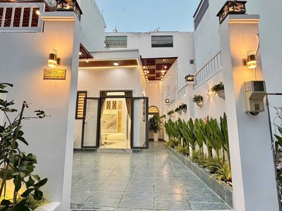 Bán nhà trệt sân vườn sổ hồng riêng - kdc anh tuấn n8 - 5,8 tỷ  còn bớt lộc 0