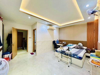 Nhà mới 4 tầng có thang máy  hxh thông nguyễn sơn  97m ngang 5.8 giá 15 4