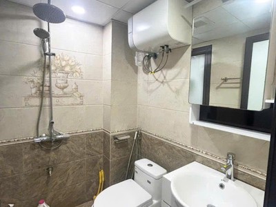 Nhà  hiếm  đẹp  - 5 tầng full công năng - chủ tặng đủ nội thất 8888 4