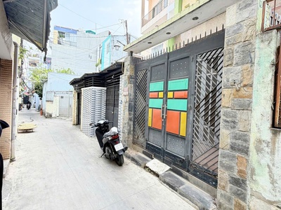 Siêu ngon - nhà chính chủ - nguyễn công hoan - phú nhuận - 5 tầng btct - 4 x 15 - bán chỉ 10.4 tỷ - 0