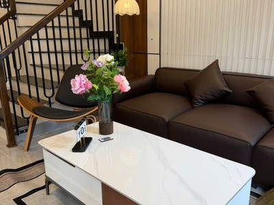 Bán căn nhà 3 tầng ngõ phố Bình Lộc, ph Tân Bình, TP HD, 42m2, 3 ngủ, nhà đẹp, ngõ oto vào 0