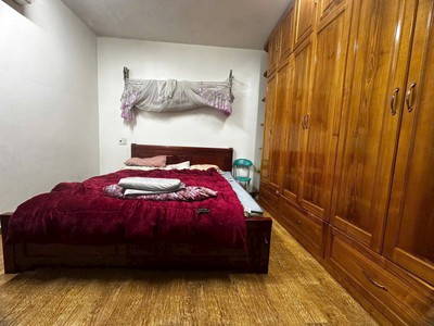 Bán căn nhà 3 tầng ngõ phố Bình Lộc, ph Tân Bình, TP HD, 42m2, 3 ngủ, nhà đẹp, ngõ oto vào 8