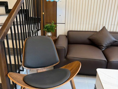 Bán căn nhà 3 tầng ngõ phố Bình Lộc, ph Tân Bình, TP HD, 42m2, 3 ngủ, nhà đẹp, ngõ oto vào 1