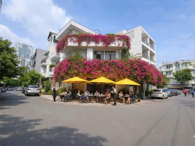 Siêu góc 2 mặt tiền phạm hữu lầu, quận 7 trục 16m kd đỉnh - 17,5 tỷ còn tl 0