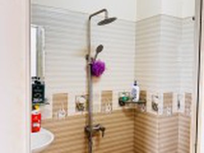 Bán nhà đường 102, phường tăng nhơn phú a, q9, thủ đức, tp hcm. dt 84m2, 3 tầng, 4pn, sổ hồng, giá 4