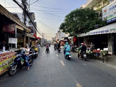 Đất vàng mặt tiền chợ giãn dân hiệp thành q12 - tặng nhà c4 kinh doanh đỉnh 4