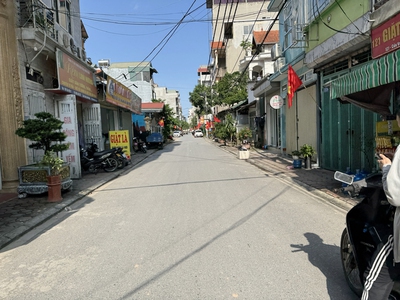 Mặt Phố Cửu Việt 1, Gia Lâm: 100m2 Đất Vàng - Đường 8m - Chiến Lược Cận Phố Thành Trung 2