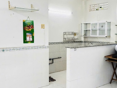 120. cho thuê nhà 4 triêụ 2 phòng ngủ gần siêu thị vincom hùng vương 1