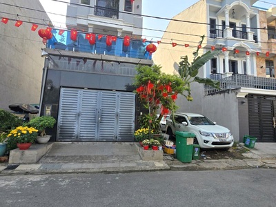 Bán đất bình chiểu thủ đức   105m  đường 10m có vỉa hè   gần chợ nông sản   giá 5.6 tỷ 0