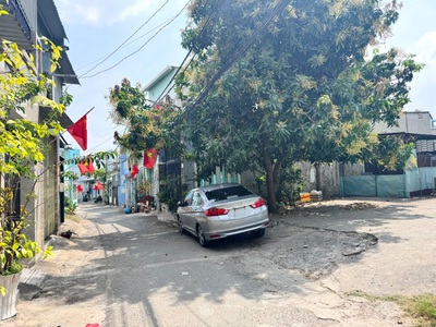 Đất nở hậu 6.5m tăng nhơn phú b thủ đức   104m    gần vincom q9   giá ngộp 5.5 tỷ 0