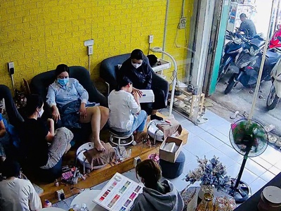 Chính chủ cần sang nhượng tiệm nail mi gội có chỗ ngủ lại 0