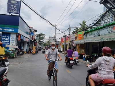 Nhà cấp 4  4x20  2 mặt tiền trước sau hẻm song hành trường chinh 1