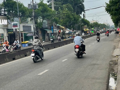 Bán nhà mặt tiền 10x45m giá 32 tỷ đường nguyễn thị sóc 0