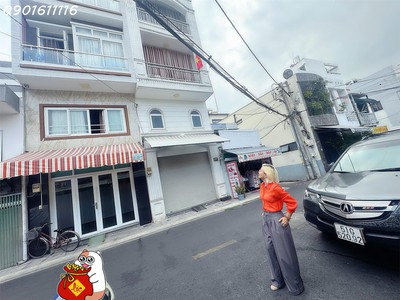 Hiếm bán mặt tiền xe hơi ngủ trong nhà đường bến vân đồn quận 4 - chính chủ liên hệ giang giang: 0