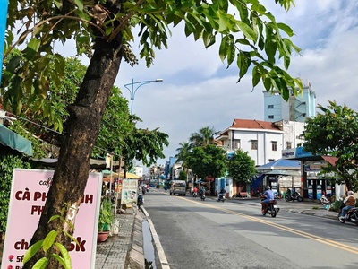 Hạ giá chốt nhanh   nhà mặt tiền lê lợi, tt hóc môn - nở hậu lớn 0