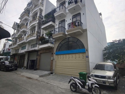 Căn hộ dịch vụ 5 tầng hxh hiệp thành, q12 - dòng tiền 50tr/tháng 0