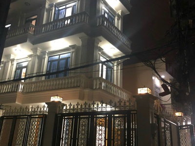 Nhà phố 5 tầng 5.5x14 lô góc 2 mặt tiền nhựa nhánh 8m lâm thị hố q12 0