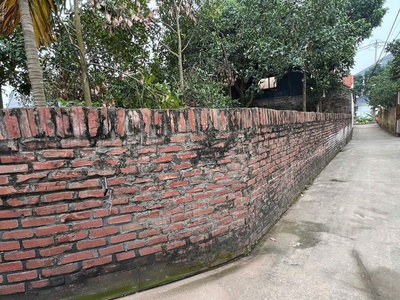 Bán gấp 180m đất thôn 4, thạch đà, mê linh, hà nội. đất ở 100. cách chợ thạch đà 1,4km 0