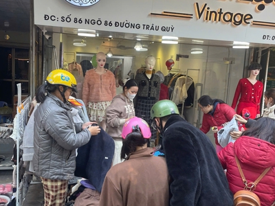 Sang nhượng shop quần áo - trâu quỳ, gia lâm - vào là bán ngay 0