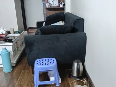 Bán nhà 2 tầng xây đẹp chắc chắn, mặt chợ 5 tầng buôn bán sầm uất, thông các ngõ 72 đường lĩnh Nam 2