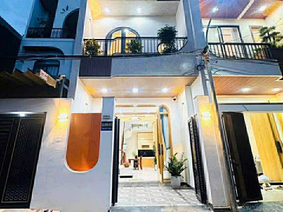 Bán nhà 3 tầng 3 mê ô tô vào tận nhà tôn đức thắng - full nội thất mới keng 0