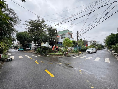 Siêu phẩm lô góc 2 mặt tiền ngô đức kế - gần biển 1