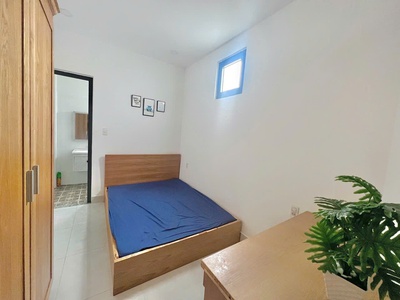 Cho thuê phòng riêng wc trong phòng   nội thất đầy đủ   vị trí sát trung tâm 0