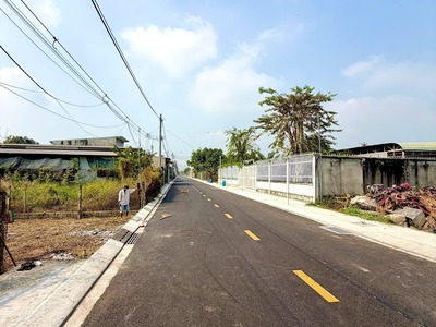 Bán đất đường nguyễn viết xuân thị trấn củ chi diện tích 466m2 có 200m thổ cư 0