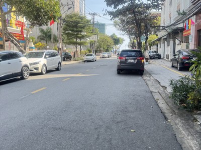 Bán 3 nhà 2 tầng phan bội châu 173m2, 18.8 tỷ   cạnh sông hàn 2