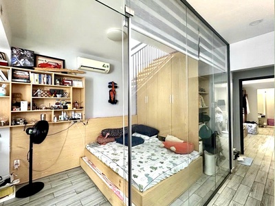 Bán nhà 3 tầng- ngang 4.9m- dt 72m2- đ.bến vân đồn- giảm chào hơn 1 tỏi-  lưu thông q8-q1- gần 3