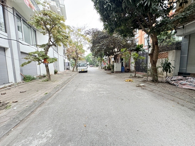 Bán Gấp 15 Ngày  - Đất Trâu Quỳ Gia Lâm 113m2 - Đối Diện Shophouse Metropolitan 0