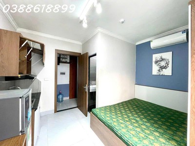 Bán toà dòng tiền cầu giấy 135mx7t, mt8m- bên thứ 3 thuê 180 tr/th 3