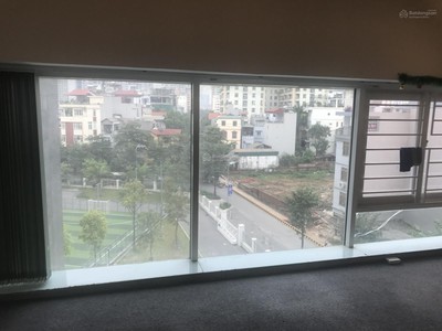 Cho thuê văn phòng k2- hàm nghi 75m2 nội có thất điều giá 7 tr/th 4
