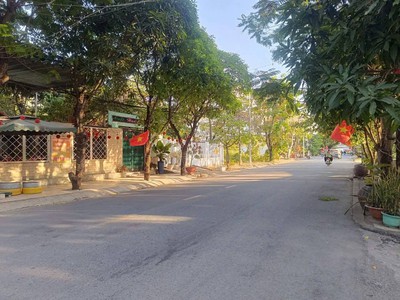 Cực hiếm đất biệt thự 2 mặt tiền - ciq4 quận 7 sát metro 35 tỷ 2