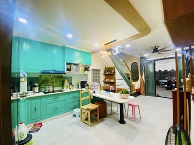 Bán nhà lô góc lũy bán bích hxh tránh 2 tầng 60m2 sổ a4 0 lg nhỉnh 8 2