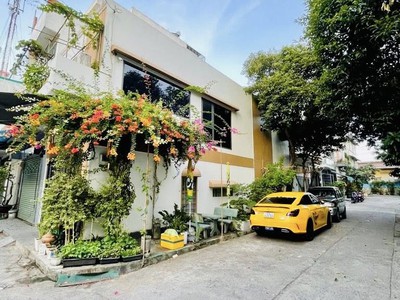 Bán nhà lô góc lũy bán bích hxh tránh 2 tầng 60m2 sổ a4 0 lg nhỉnh 8 0