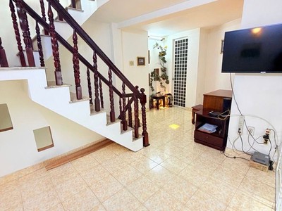 Nhà hiếm nguyễn văn trỗi   phú nhuận giá 5.x tỷ  3 tầng btct  nở hậu  hoàn công 2