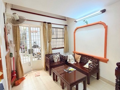 Nhà hiếm nguyễn văn trỗi   phú nhuận giá 5.x tỷ  3 tầng btct  nở hậu  hoàn công 1