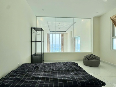 Gấp em đang cần cho thuê gấp căn hộ 3pn rộng 300m2 3