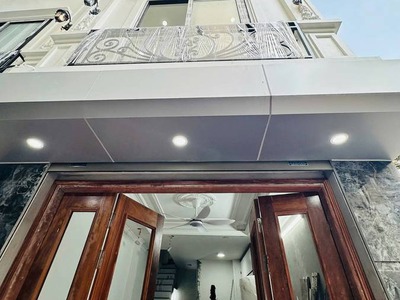 Cực hiếm phố xuân đỉnh 30m 5t giá 8,8 tỷ- nhà mới đẹp thang máy -gần ô tô- ngõ thông 2