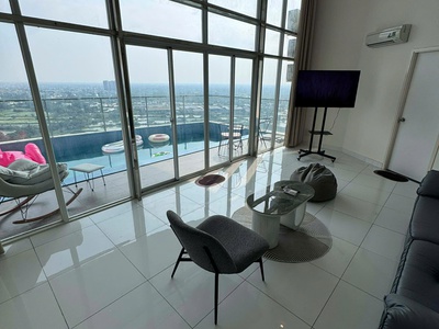 Gấp em đang cần cho thuê gấp căn hộ 3pn rộng 300m2 1