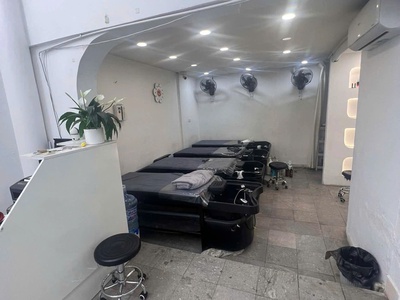 Mở rộng nên em cần sang nhượng cửa hàng nail mi gội hoặc chỉ sang mặt bằng 1