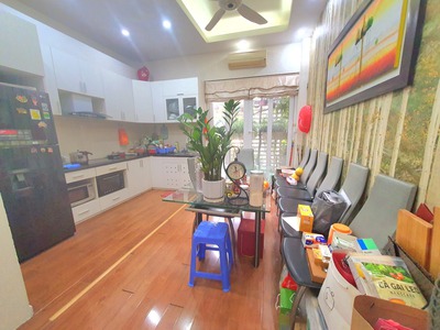 Cần bán nhà chính chủ 5 tầng phân lô cán bộ Ngụy Như Kon Tum oto vào nhà giá 18 tỷ 2