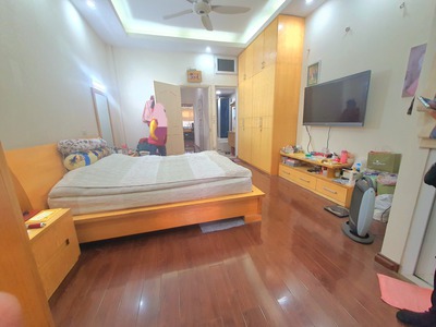 Cần bán nhà chính chủ 5 tầng phân lô cán bộ Ngụy Như Kon Tum oto vào nhà giá 18 tỷ 3