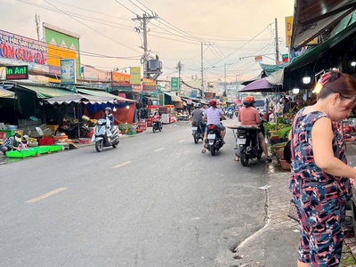 Bán nhà 7.3x25 mặt tiền trung mỹ tây quận 12 giá chỉ 9.5 tỷ 2