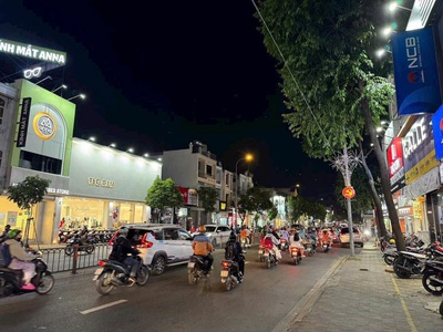 Bán gấp nhà  4x14  mặt tiền đường quang trung, gò vấp giá 13.4 tỷ  gần ngã 5 1