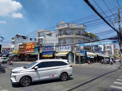 Chỉ 11,990 tỷ nhà mt ngay chợ hiệp thành 13, q12   vị trí vàng, dt khủng 0